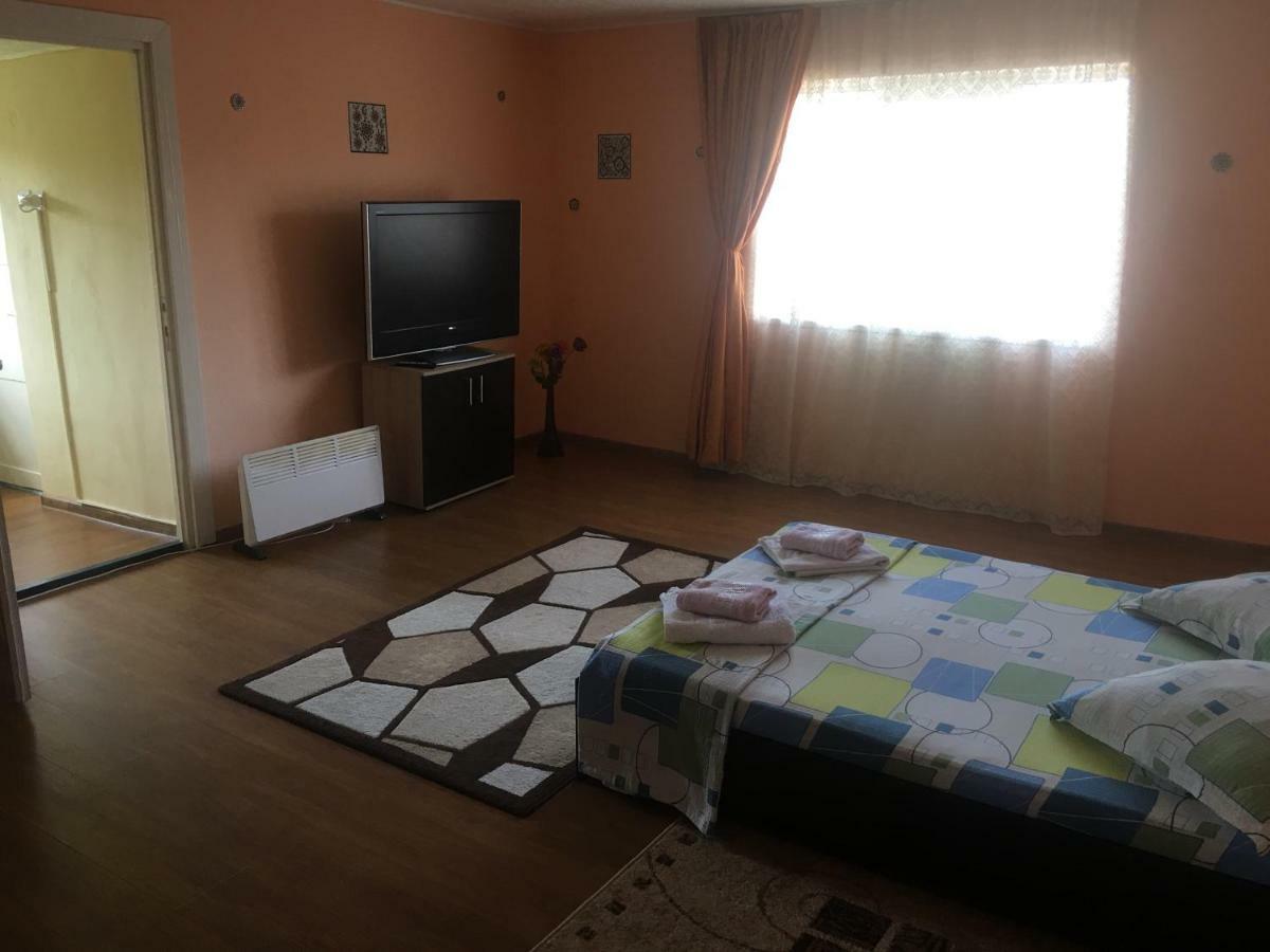Vila La Izvorul Putinei Hateg Bagian luar foto
